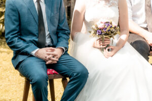 MAIdesign | Brautpaar sitzend